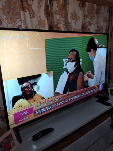 Vendo Uma Tv LG Led 4k 55 Pl.