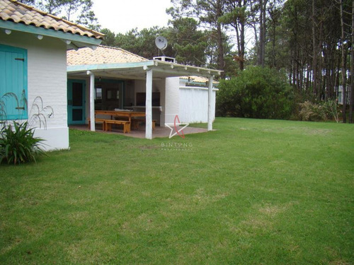 Imagen 9 de 26 de Casa, 3 Dorm Y Dep, Punta Del Este, La Barra, Laguna Blanca, Venta Y Alquiler- Ref: 376