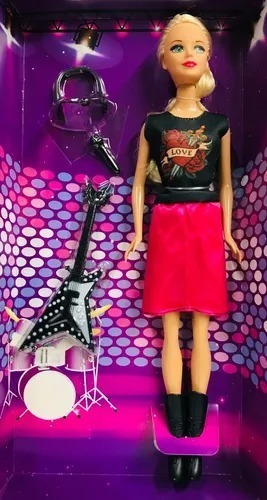 Imagen 3 de 3 de Muñeca Poppi Doll Kiara Rockstar