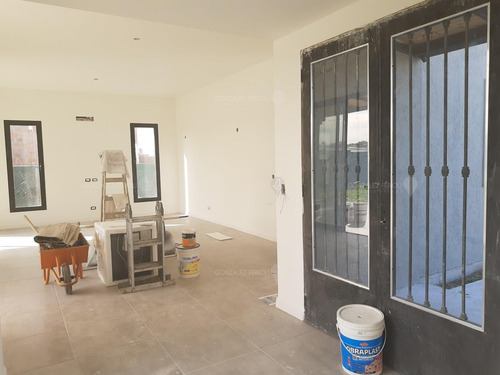 Casa En Venta Ubicado En Country Maschwitz, Zona Norte
