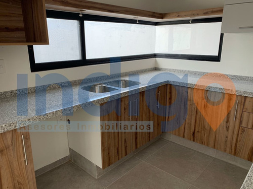 Imagen 15 de 30 de Casa En Venta En Lomas De Juriquilla (nueva)