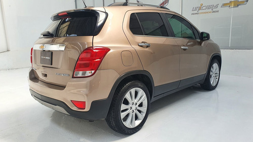 Imagen 5 de 15 de Chevrolet Trax 2018 1.8 Premier Piel At