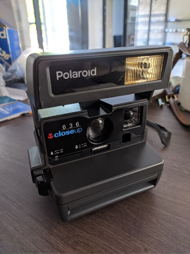 Imagem 1 de 3 de Polaroid 636 Closeup (g-38)