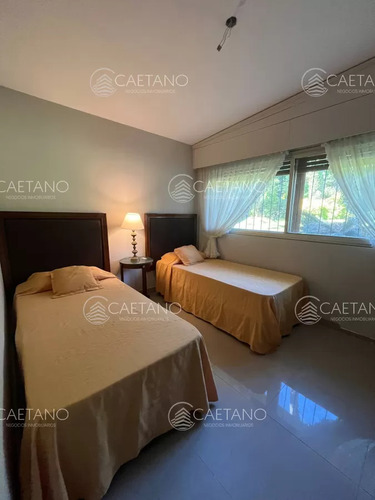 Alquiler Casa Con Terreno De 6600m2 Por Pedragosa Sierra, Punta Del Este