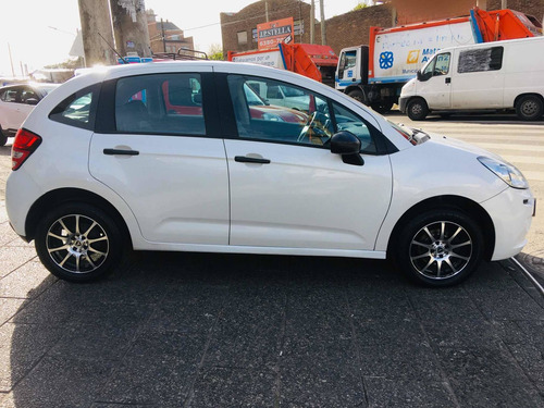 Imagen 8 de 13 de Citroën C3 2015 1.5 Origine Pack Zenith I 90cv