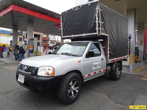 Nissan Frontier Estacas 2.4