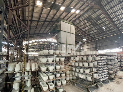 Imagen 8 de 8 de Bodega En Lo Espejo