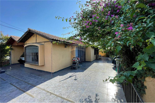 Barrio Residencial Con Gran Conectividad