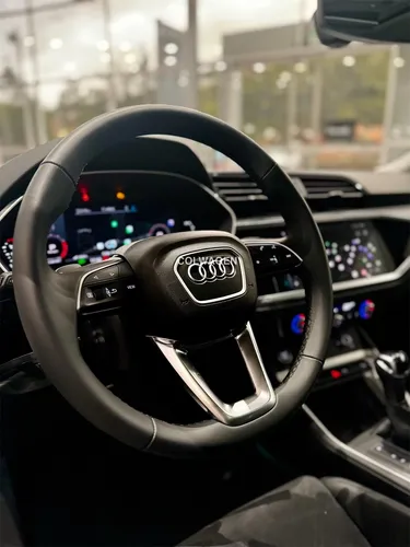 Audi Q3 SUV 35 tfsi 1.4 Q3 SUV Ambition Plus