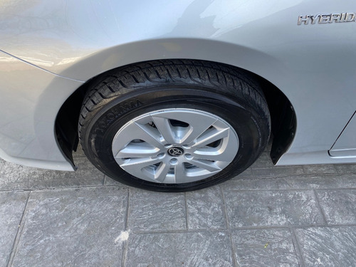 Toyota Prius Premium Modelo 2017