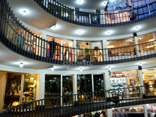 Centro Comercial Lo Castillo - Vitacura Local 17m2