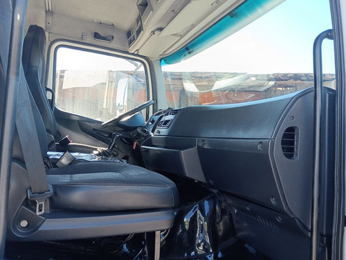 Mercedes Benz Atego 2426 6x2 No Chassis Ano 2016.