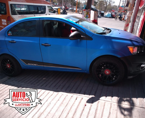 Servicio De Alineación Profesional Para Auto