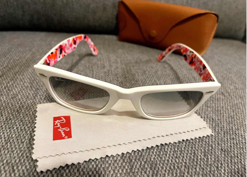 Ray-ban Wayfarer Blanco, Flores En Su Interior. Ed. Limitada