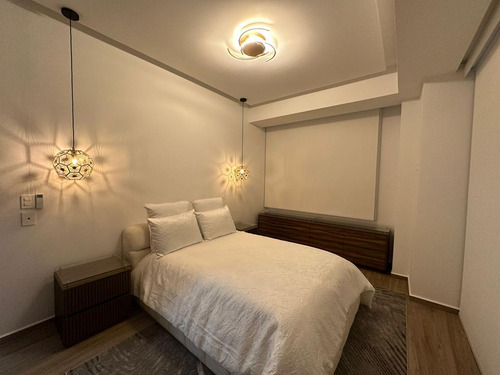 Renta Departamento En The View Con Muebles Zona Campanario