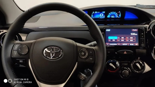 Toyota Etios X 4p