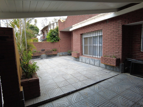Imagen 25 de 27 de Casa 5 Ambientes En Venta En Barrio Parque Suhr Horeis (loma Hermosa).