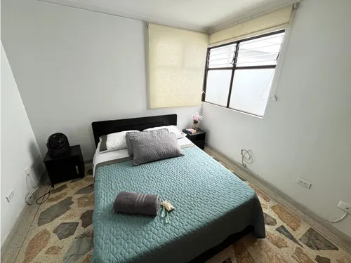 Apartamento En Venta En Laureles, Medellín Con Parqueadero Cubierto