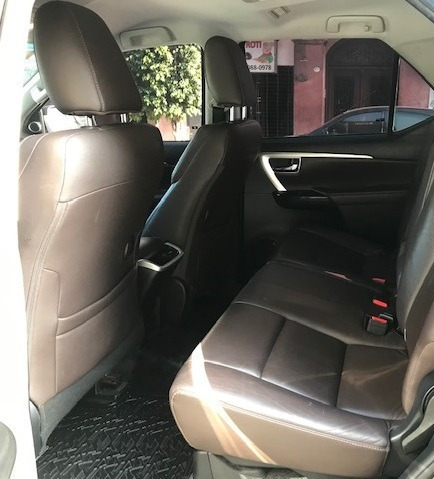 Toyota Sw4 Srx Automatica Cuero 7 Pasajeros 2020 Gris Plata