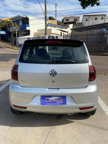 Imagem 6 de 7 de Volkswagen Fox 2012 1.0 Vht Silver Total Flex 5p