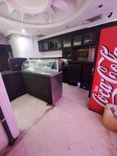Local Comercial En Venta O Alquiler Ubicado En Cdn Las Quintas Naguanagua