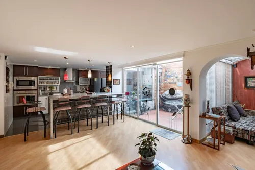 Apartamento En Venta En Chicó Navarra. Cod V22115