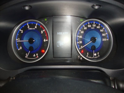 Toyota Hilux Srx 2.8 Tdi Dc 4x4 6mt