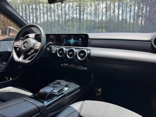 Mercedes-Benz Clase CLA 1.3 Cla 180 Amg Line At