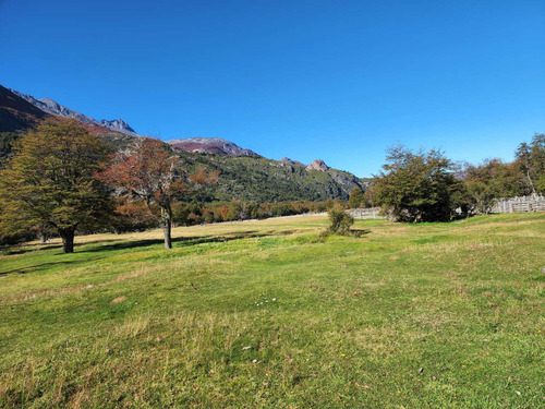 A 20 Km. De Cerro Castillo (76133)