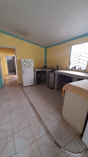 Imagen 5 de 11 de Casa En Los Apamates, Guacara. Plc-857
