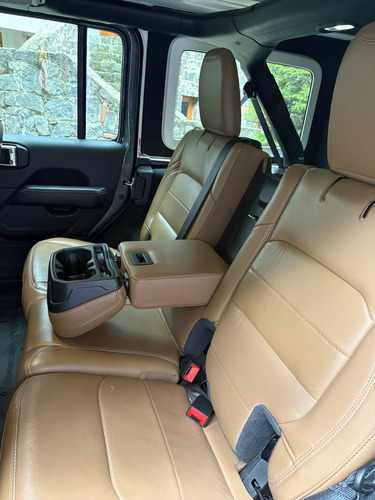 Jeep Wrangler 3.6 Unlimited Sahara 4x4 At