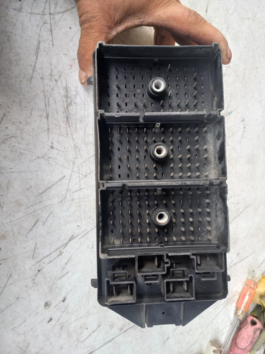 Caja De Fusibles Grand Prix 99 V6 Aut #492-24 (Usado)