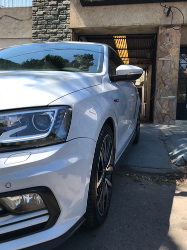 Imagen 4 de 16 de Volkswagen Vento Gli Dsg + Nav