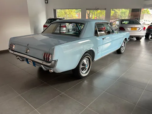 Ford Mustang 289 V8 Modelo 1966, Automático . Restaurado