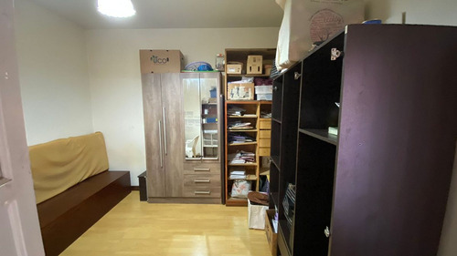 Casa + Dos Dptos Barrio 9 De Julio