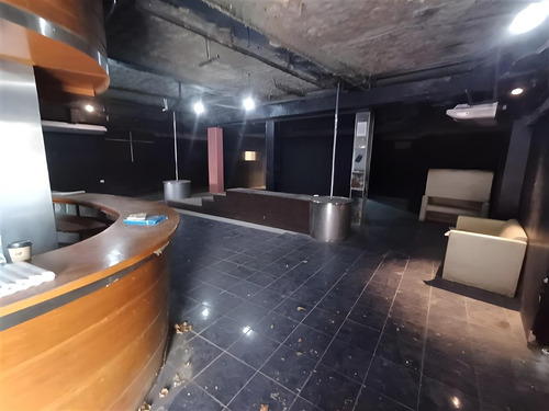 Venta/arriendo De Local Comercial En Vitacura Id 73.390-lin