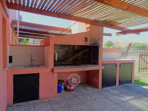 2 Casas En 520m2 A Pasos De La Viuda En Punta Del Diablo