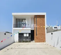 Comprar Venta De Casa Al Norte De Villa De Álvarez Con Habitación En Planta Baja