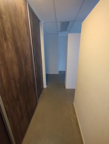 Se Alquila: Oficina De Categoría En Villa Belgrano A Metros Del Cerro De Las Rosas.