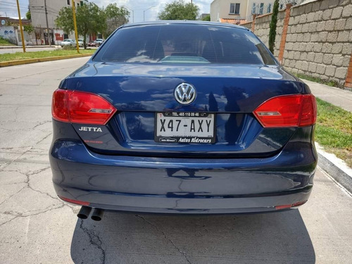Imagen 4 de 8 de Volkswagen Jetta 2013 2.0 L4 Mt