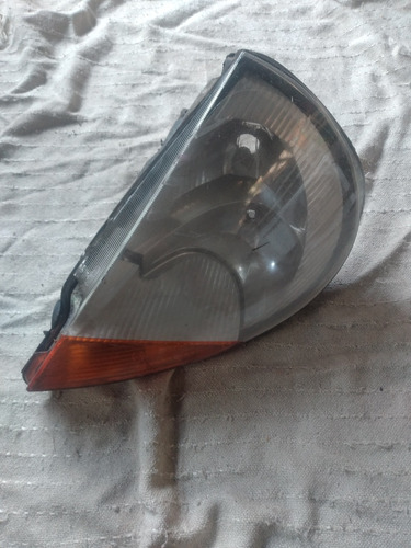 Optica Faro Delantero Izquierdo De Ford Ka. Pequeña Rotura