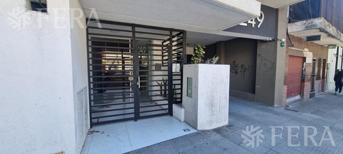 Venta Departamento De 4 Ambientes Con Cochera Y Balcón En Avellaneda