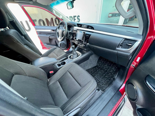 Toyota Hilux 2.8 Cd Srv 177cv 4x2