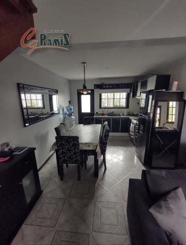 Imagen 5 de 15 de Casa Triplex En Venta 4amb. Oribe 1900 Ituzaingo