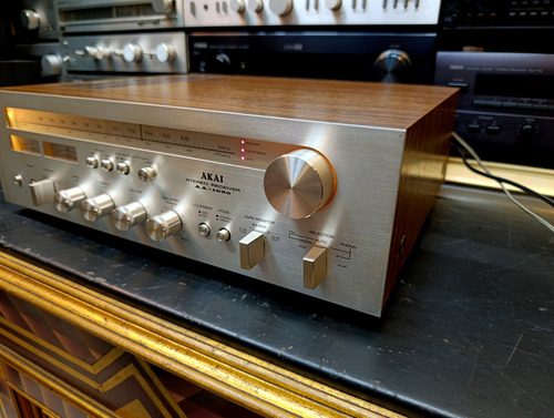 Precioso Sintoamplificador Akai Aa-1030 Japan Hbaudio Cedro