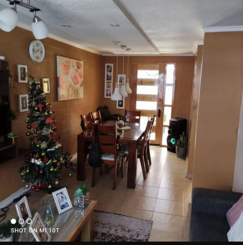 Excelente Casa 2 H+ 2 B + 3 Est
