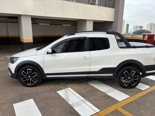 Volkswagen Saveiro 1.6 16v Cross Cab. Dupla Total Flex 2p 5 marchas