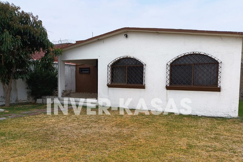 Se Vende Excelente Terreno Con Construcción En Altos De Oaxtepec