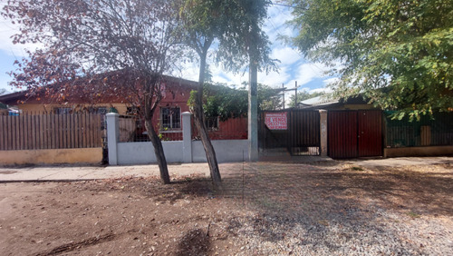 Casa En Venta De 3 Dorm. En Cerro Navia