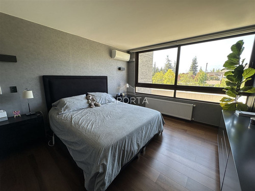 Departamento En Venta De 4 Dorm. En Lo Barnechea